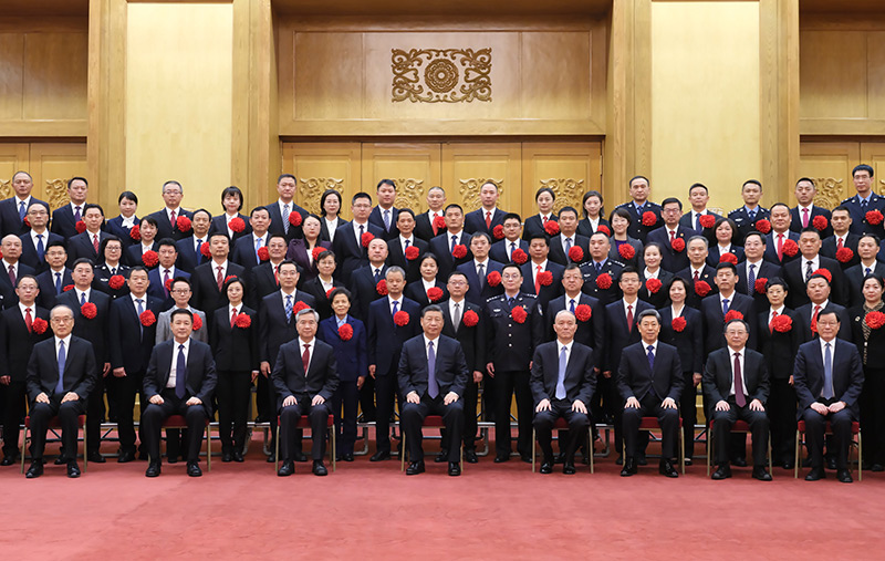 习近平会见全国“枫桥式工作法”入选单位代表