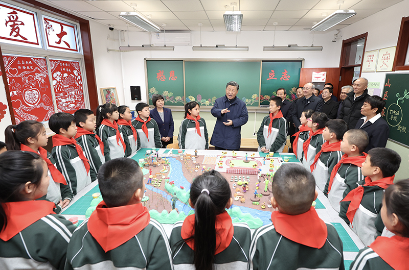 习近平在北京河北考察灾后恢复重建工作时强调 再接再厉抓好灾后恢复重建 确保广大人民群众安居乐业温暖过冬